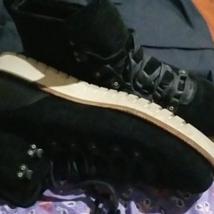 Used, very good condition